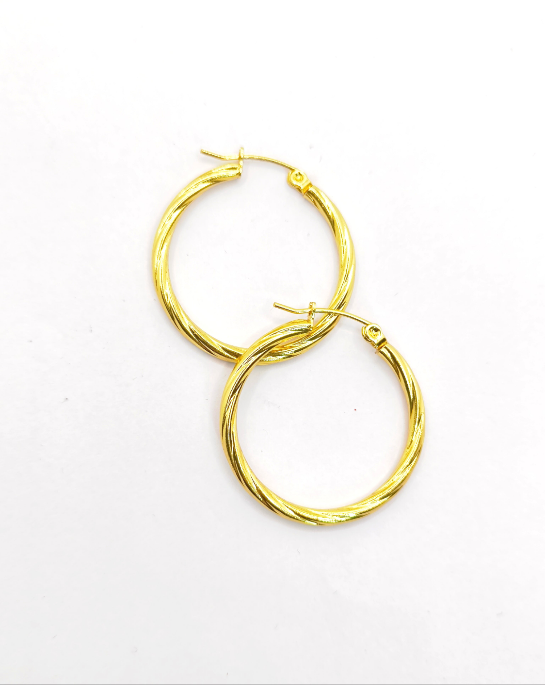 Orecchini a cerchio in acciaio