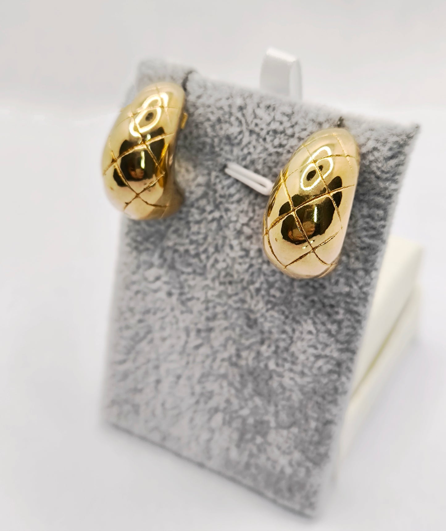 Orecchini a goccia rigato in argento 925