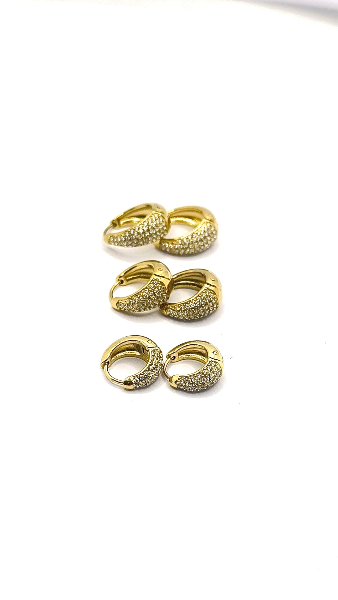 Set orecchini a cerchietto con zirconi acciaio