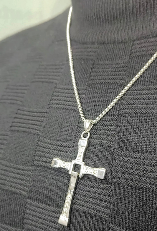 Collana uomo  con croce Toretto acciaio